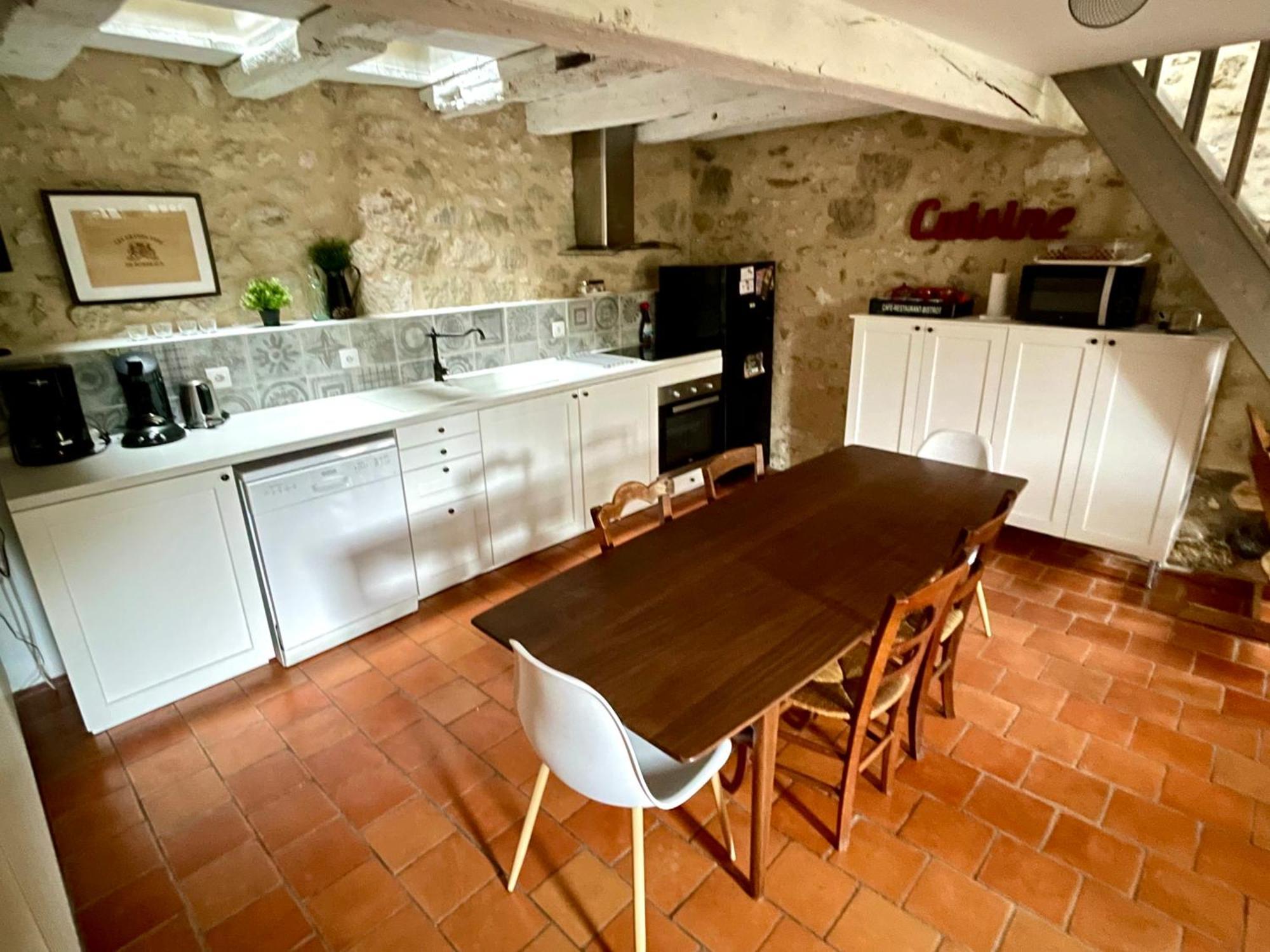 Les Regniers - 2 Gites Voisins Pour Familles Et Groupes Eynesse Exterior photo